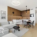 Apartment Skypark Elite Suite, View ,free Parking *