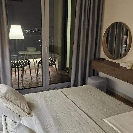 Skypark Escape With Balcony Apartment Bratislava