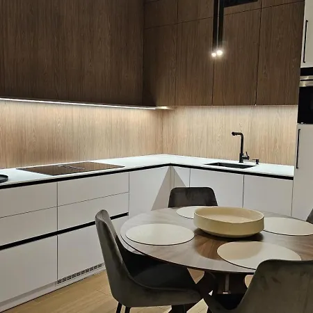 Apartment Skypark Escape With Balcony Bratislava