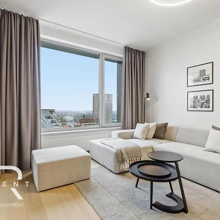 Skypark Elite Suite, View ,free Parking * Bratislava