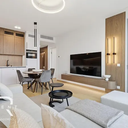 Skypark Elite Suite, View ,free Parking * Bratislava