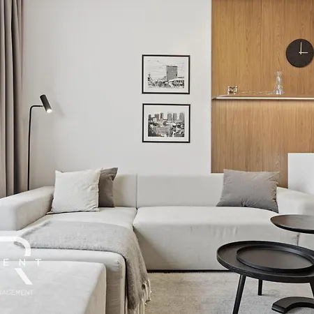 Skypark Elite Suite, View ,free Parking *