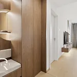 Skypark Elite Suite, View ,free Parking Apartment Pressburg
